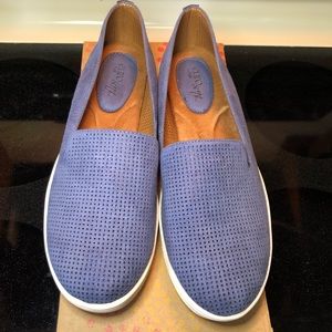 Eurosoft Women’s Slip-on Shoe - Size 9M